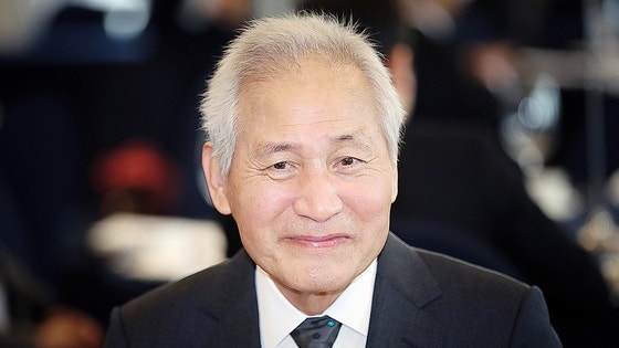 韓国の「国民的俳優」アン・ソンギさん死去