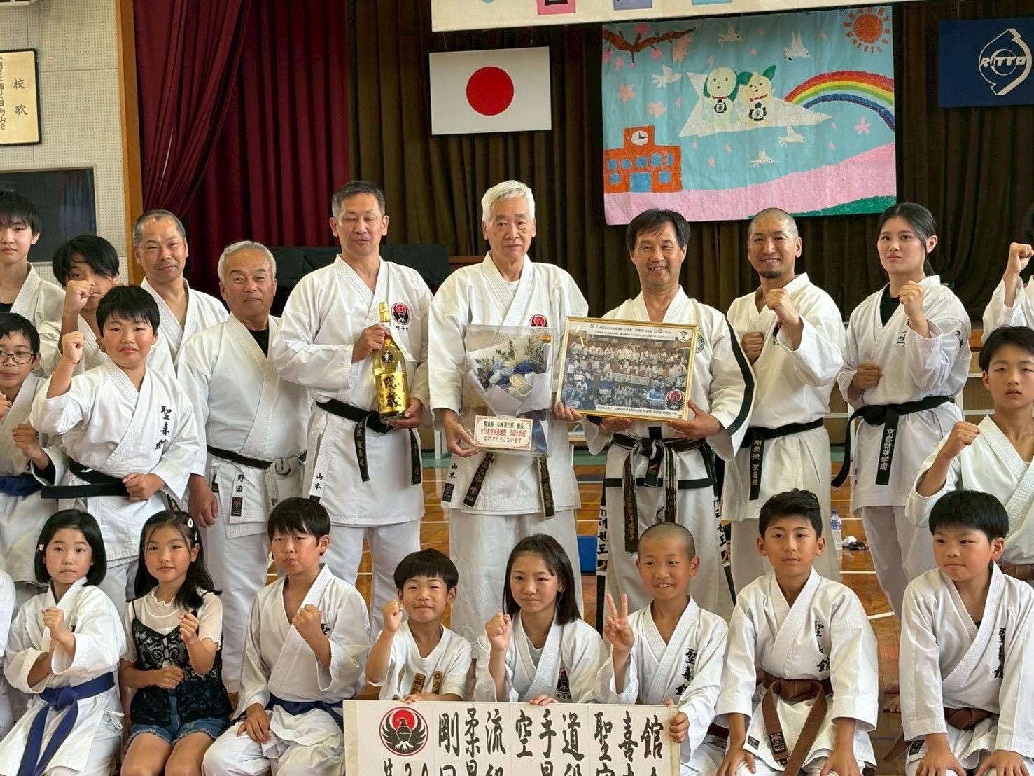 剛柔流空手道 聖喜館・山本喜三郎館長、全空連公認七段に合格　75歳での快挙